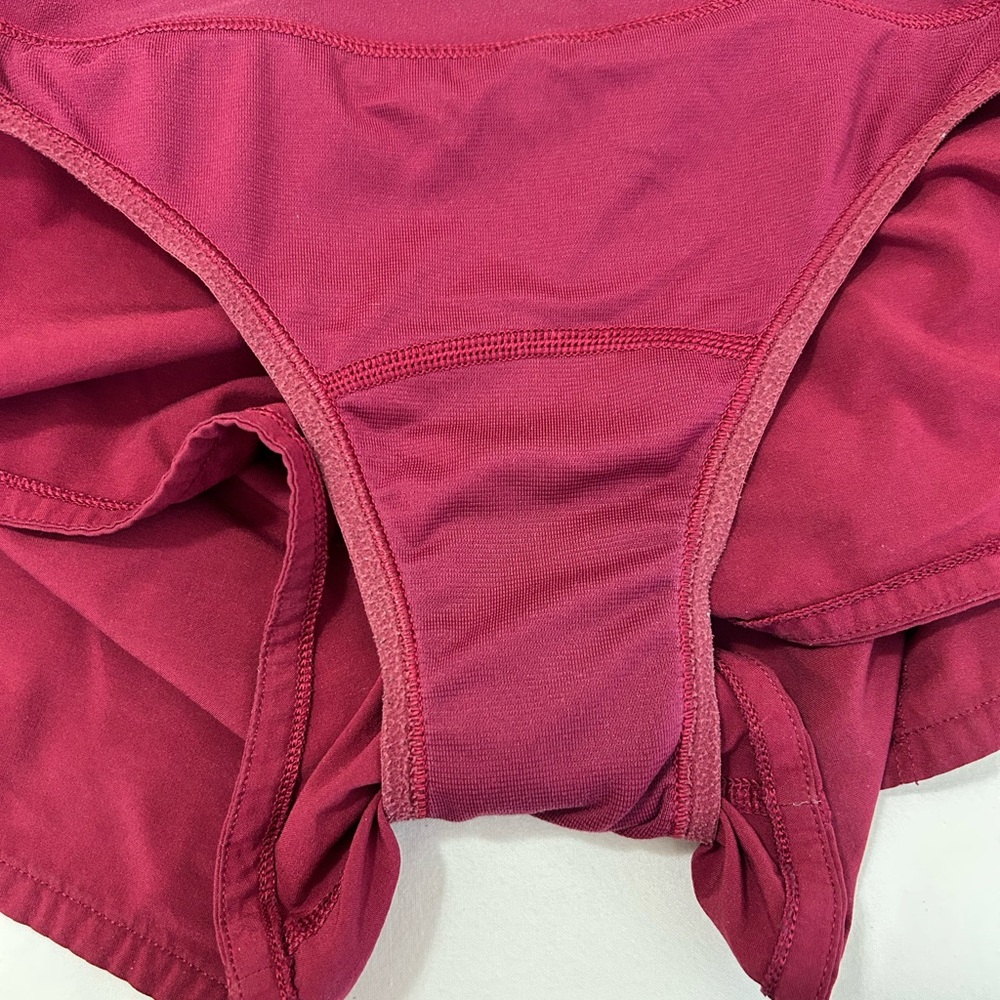 LuluLemon Speed Up Low-Rise Lined Short 2.5" - Picture 3 of 5
